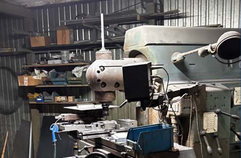 Machine de fraisage pour fabrication d'outillage et moules d'emballage en Occitanie